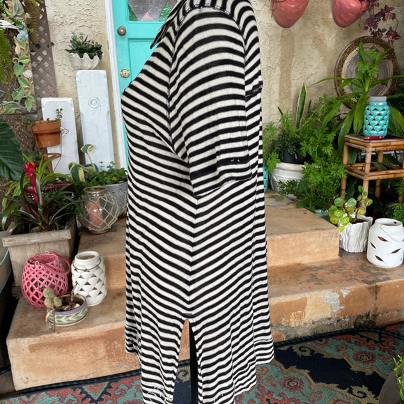 Free People We The Free Black&Cream Striped Tunic - Picture 5 of 6